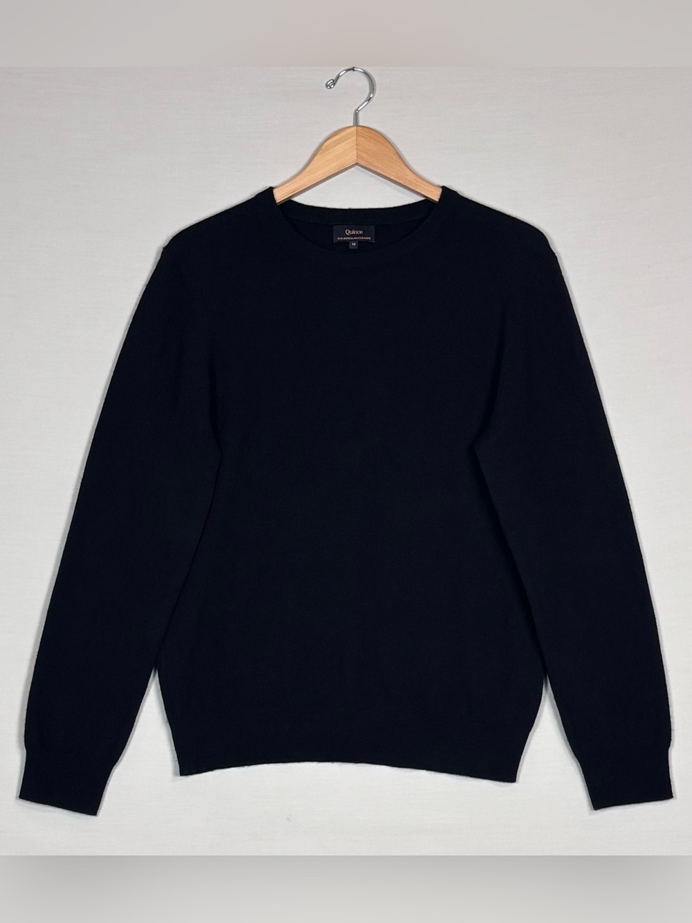 Quince 100% Mongolian Cashmere Crewneck Sweater Black Medium Luxury